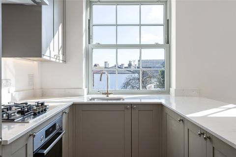 2 bedroom apartment for sale, Flat 4 The Atelier, 8 Upper High Street, Winchester, Hampshire, SO23
