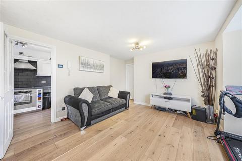 2 bedroom apartment for sale, Redwood Gardens, London E4