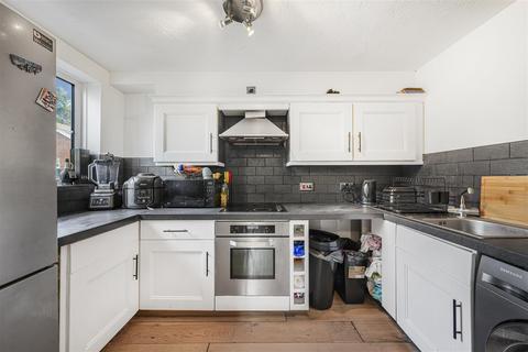 2 bedroom apartment for sale, Redwood Gardens, London E4