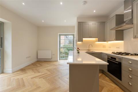 2 bedroom duplex for sale, Flat 1 The Atelier, 8 Upper High Street, Winchester, Hampshire, SO23