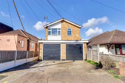 undefined, Woodfield Road, Benfleet SS7
