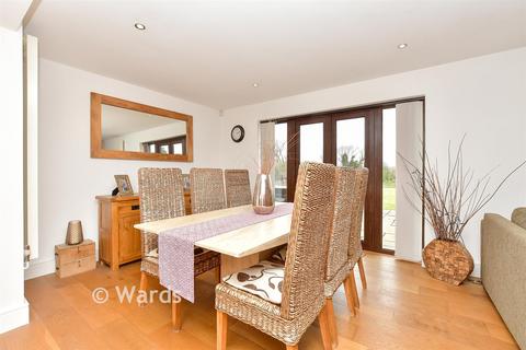 4 bedroom detached house for sale, Wrotham Road, Gravesend DA13