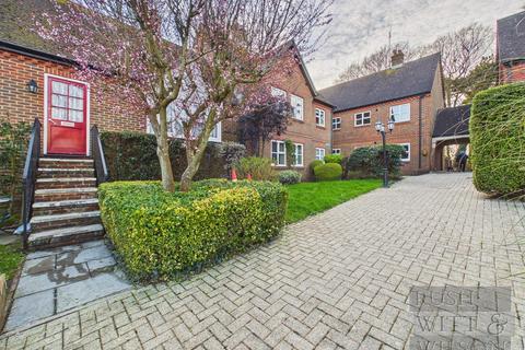2 bedroom flat for sale, Rotherfield Avenue, Bexhill-On-Sea
