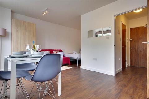 Studio to rent, Flat 9 Hill House, Bournemouth BH1