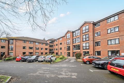 1 bedroom retirement property for sale, Winchester Road, Chandler's Ford, Hampshire, SO53