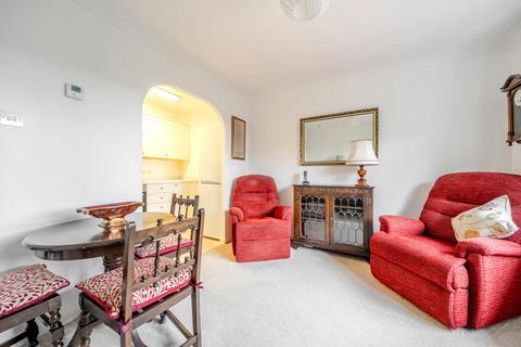 1 bedroom retirement property for sale, Winchester Road, Chandler's Ford, Hampshire, SO53