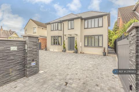 4 bedroom detached house to rent, Vineyard Road, Hereford, HR1