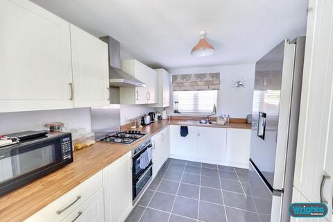 4 bedroom detached house for sale, Hutton Close, Trowbridge