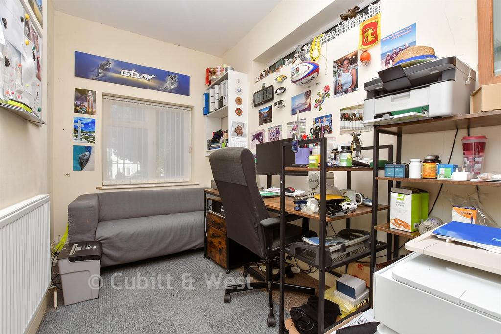 Office/Bedroom 5