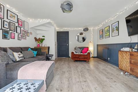 3 bedroom semi-detached house for sale, Sullivan Avenue, Wakefield, West Yorkshire, WF2