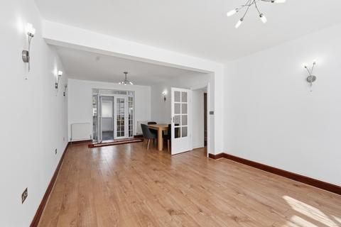 4 bedroom semi-detached house for sale, Sandhurst Drive, Ilford, IG3 9DD