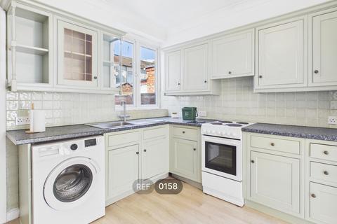 2 bedroom terraced house to rent, Charlton Villas, Estcourt Street, HU9 2SW