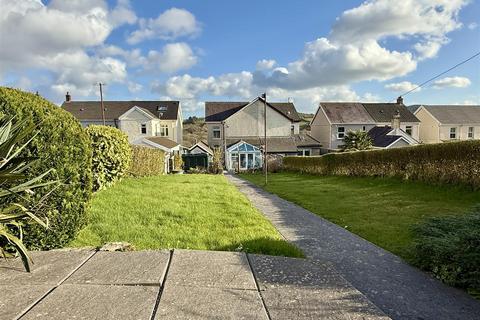 3 bedroom semi-detached house for sale, Heol Bryngwili, Cross Hands, Llanelli
