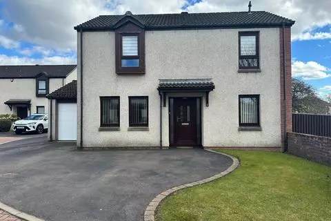 4 bedroom house for sale