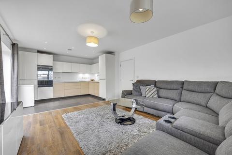 2 bedroom apartment for sale, St Clements Avenue, Harold Wood, RM3