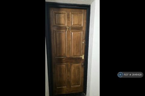 Studio to rent, Hawthorne Crescent, West Drayton, UB7