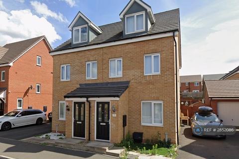 3 bedroom semi-detached house to rent, Dunshaw Road, Coventry, CV6