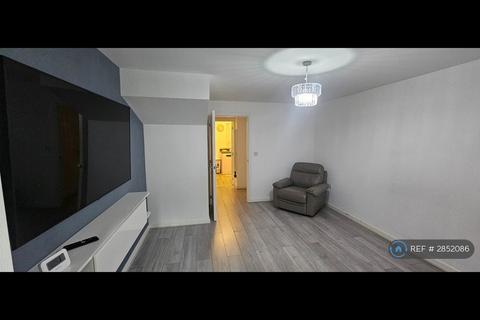 3 bedroom semi-detached house to rent, Dunshaw Road, Coventry, CV6