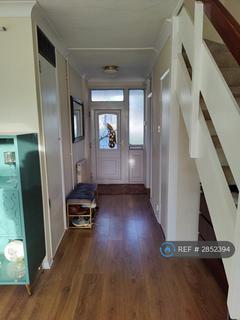 3 bedroom end of terrace house to rent, Rose Court, Pinner, HA5