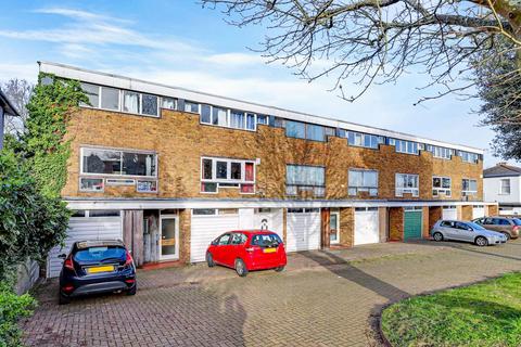 4 bedroom house for sale, Border Road, Sydenham