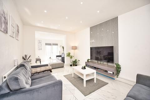 4 bedroom terraced house for sale, Lichfield Road, Goodmayes, Dagenham, Essex, RM8