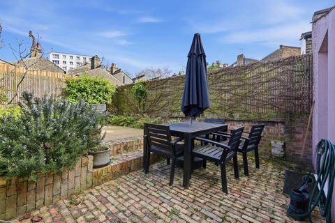 3 bedroom terraced house for sale, Poole Road, London, E9