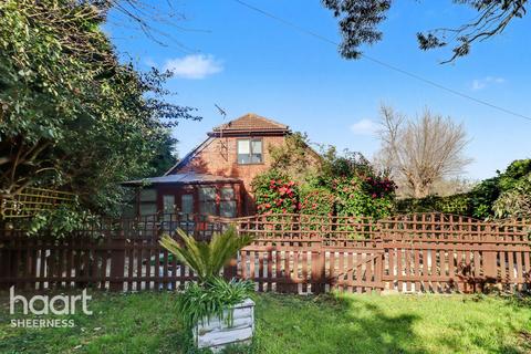 3 bedroom detached house for sale, Bell Farm Lane, Minster