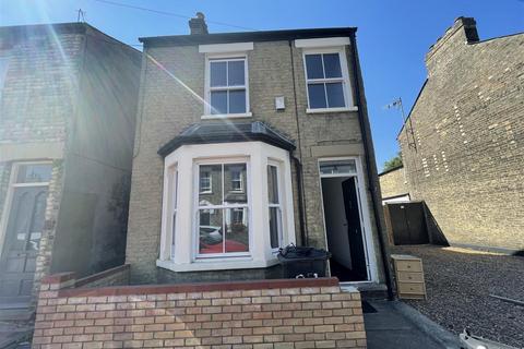 4 bedroom detached house to rent, Cavendish Road, Cambridge CB1