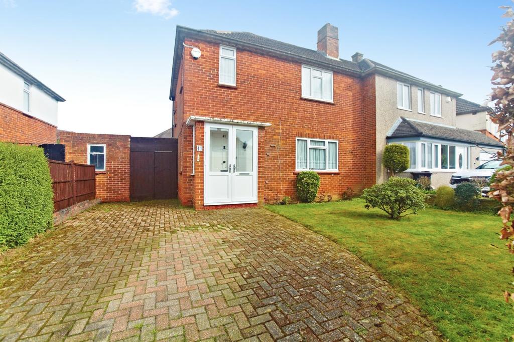 Detached house exterior, driveway, garden