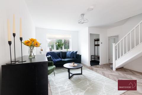 3 bedroom semi-detached house to rent, Mendip Road, Bracknell RG12