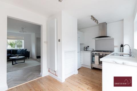 3 bedroom semi-detached house to rent, Mendip Road, Bracknell RG12