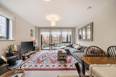 2 bedroom end of terrace house for sale, Fisher Close, Canada Water, London, SE16