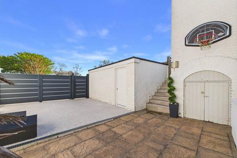 4 bedroom detached house for sale, La Rue De L`Eglise, St Peter