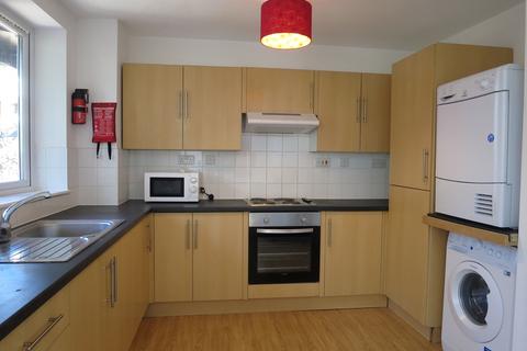 3 bedroom house to rent, Churchview Court, North Road, Nottingham NG2