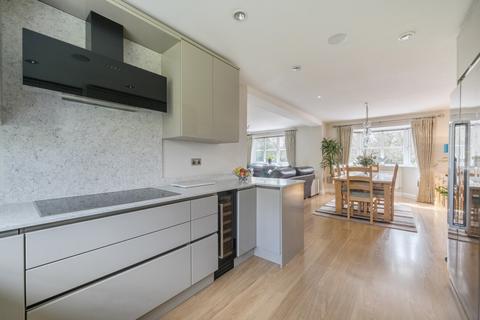 5 bedroom detached house for sale, Woodcock Court, Reading RG7