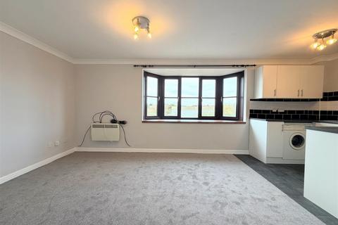 1 bedroom apartment for sale, St. Andrews Road, Felixstowe