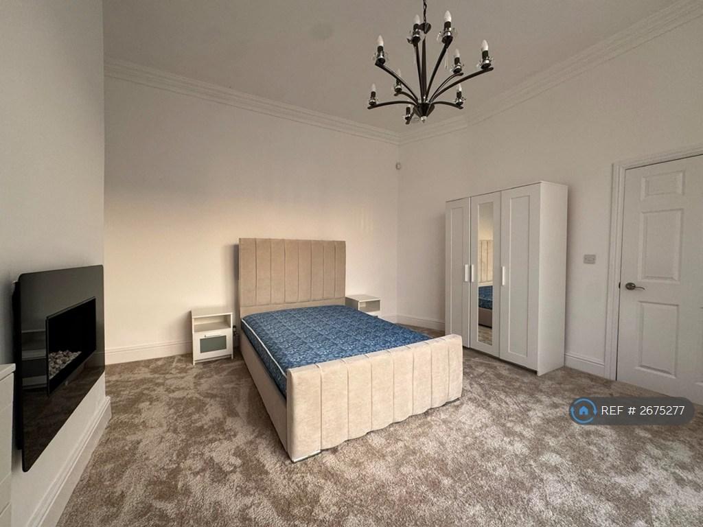 House in Sheffield, Pitsmoor, South Yorkshire - View 2