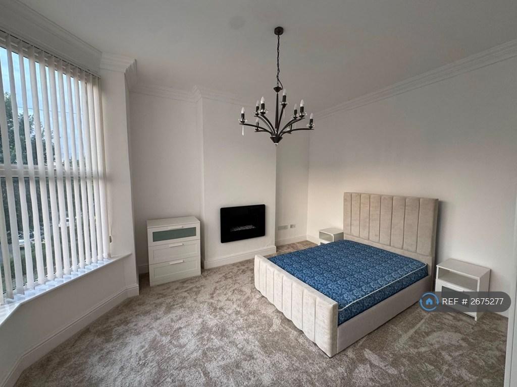 House in Sheffield, Pitsmoor, South Yorkshire - View 3