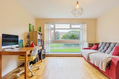 1 bedroom flat for sale, Wilbraham Road, Chorlton, Manchester, M21