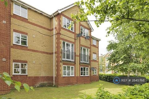 2 bedroom flat to rent, Offers Court, Kingston Upon Thames, KT1