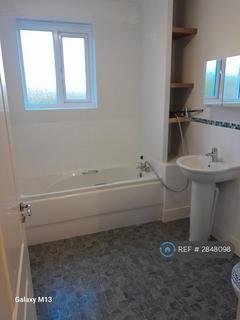 4 bedroom semi-detached house to rent, Parkway, Derby, DE73