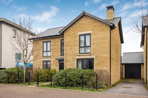 5 bedroom detached house for sale, Clover Drive, Cheltenham, Gloucestershire, GL52 3JR