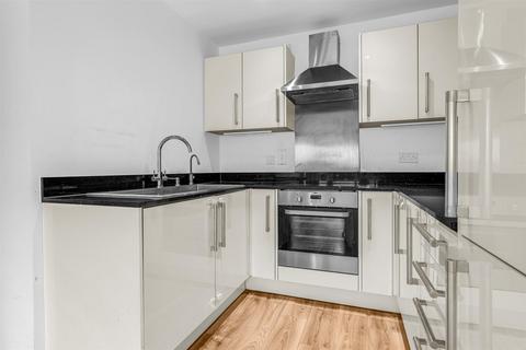 1 bedroom apartment for sale, Smeaton Court, Hertford SG13