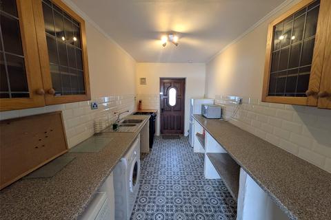 2 bedroom flat to rent, Hamilton Terrace, Milford Haven, Pembrokeshire, SA73