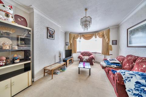4 bedroom semi-detached house for sale, Wentworth Avenue,  Finchley,  N3