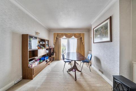 4 bedroom semi-detached house for sale, Wentworth Avenue,  Finchley,  N3