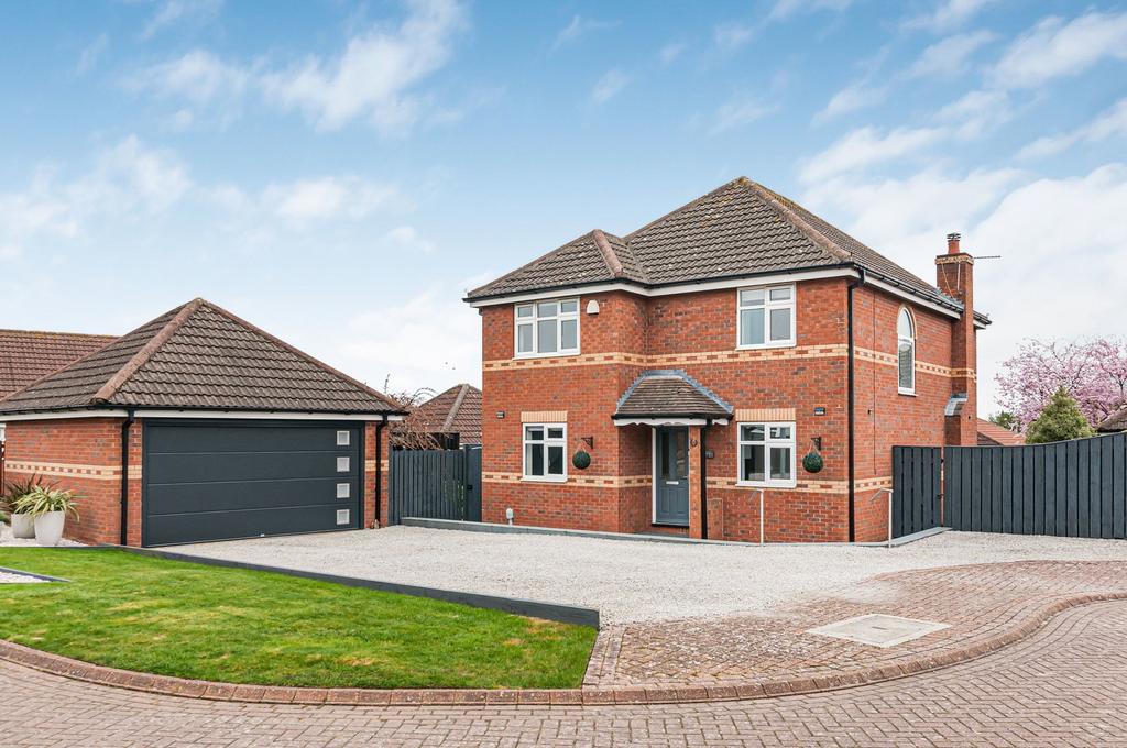 Mill Rise, Cottingham HU16 4 bed detached house for sale - £425,000