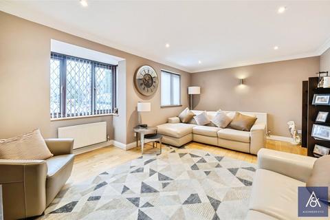 3 bedroom detached house for sale, Mill Lane, Northamptonshire NN13