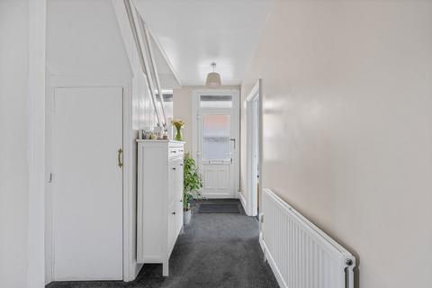 4 bedroom detached house for sale, Whaddon Road,Cheltenham,GL52 5LZ