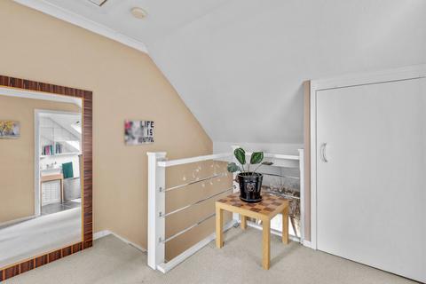 3 bedroom property for sale, Milton Gardens, Princes Risborough HP27